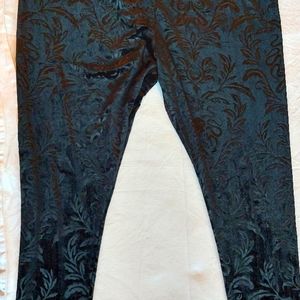 Killstar black velvet leggings. XXL.